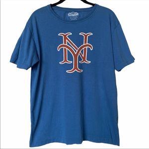 New York Mets Red Jacket Tee Shirt - Size Medium